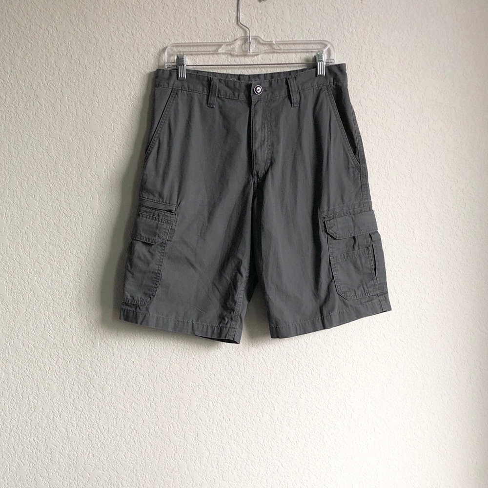 NWT Eddie Bauer Mens Cotton Cargo Shorts Grey 32 11”